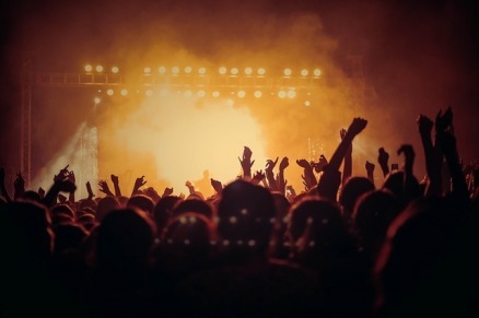 gallery/concert-3387324_640